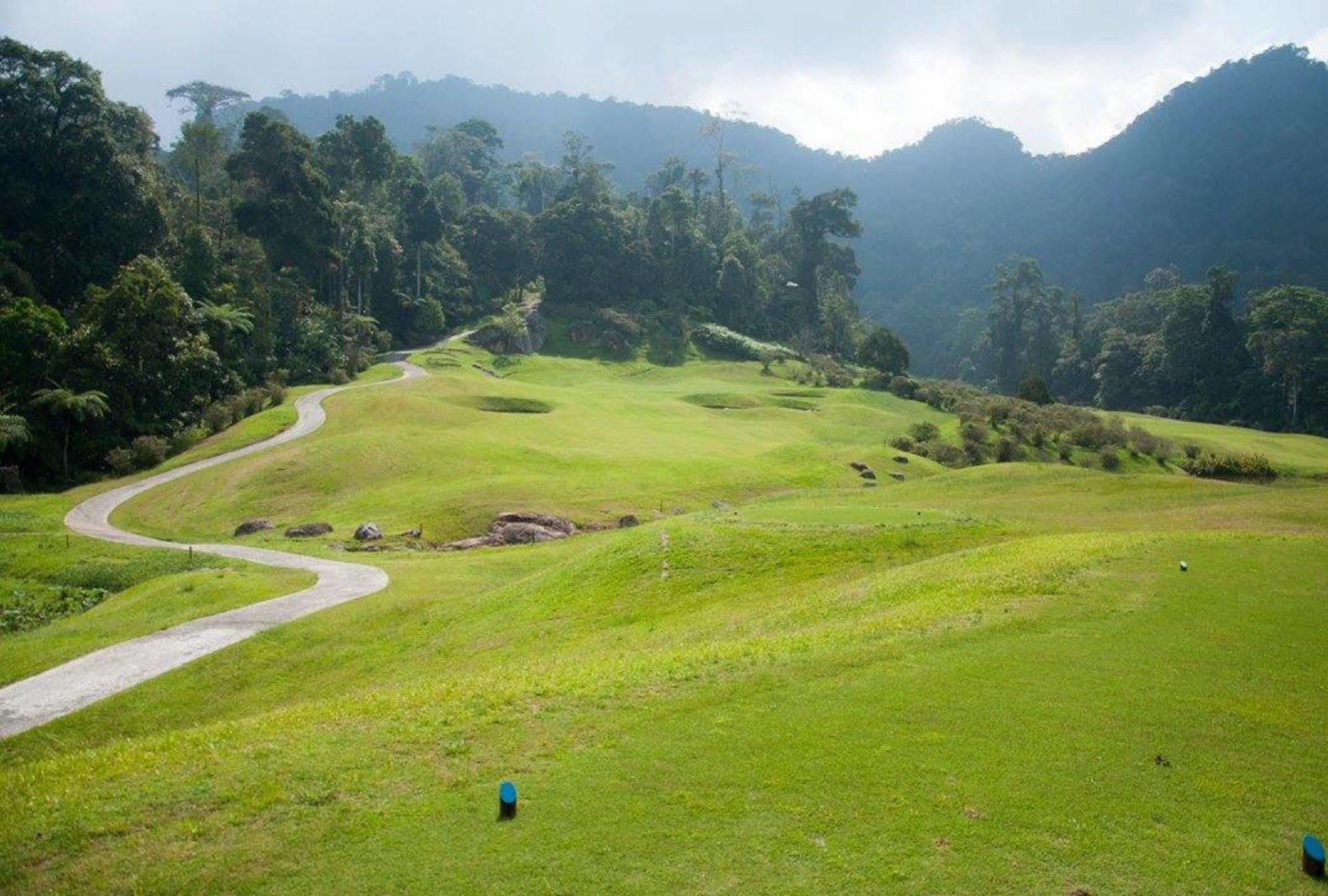 Borneo Highlands Resort Padawan Exterior photo