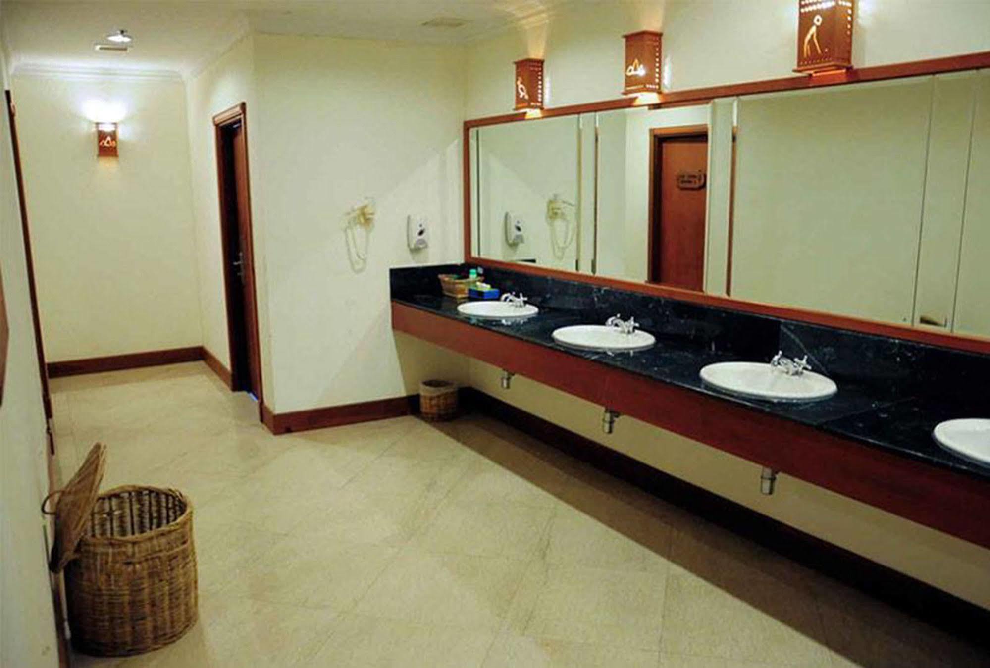 Borneo Highlands Resort Padawan Exterior photo